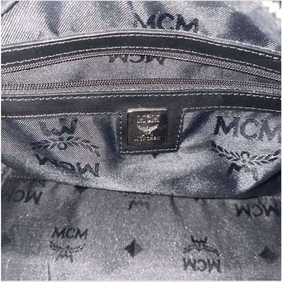 MCM Black Visetos Boston Bag 25cm – Rare Blue Logo Accents Excellent Condition! - Picture 5 of 10